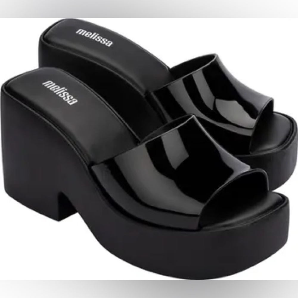 NEW Melissa POSH Glossy Black Platform Mules - Picture 11 of 13